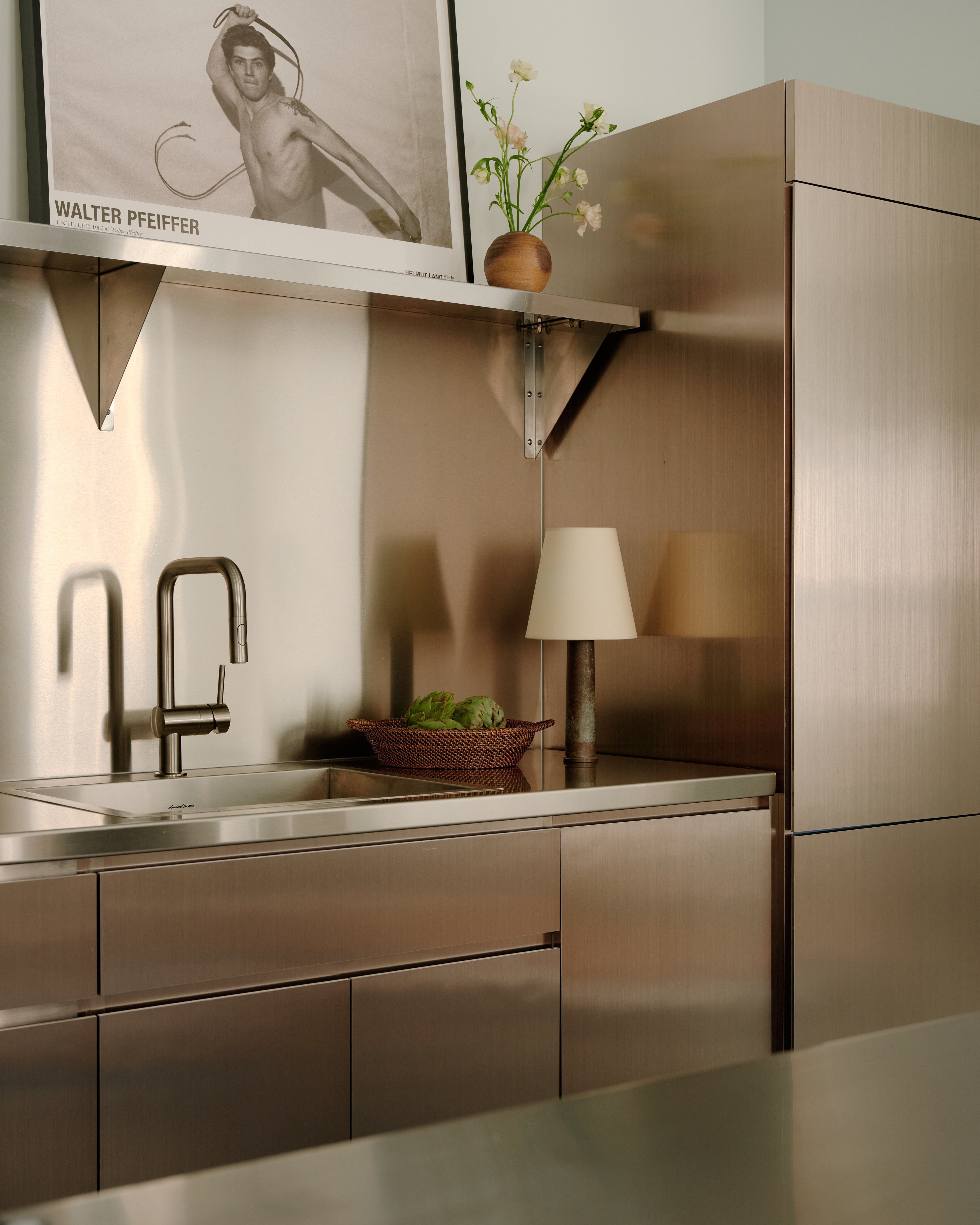 Metallic Marvels: Elevating Interior Design with the Gleam of Metals ...