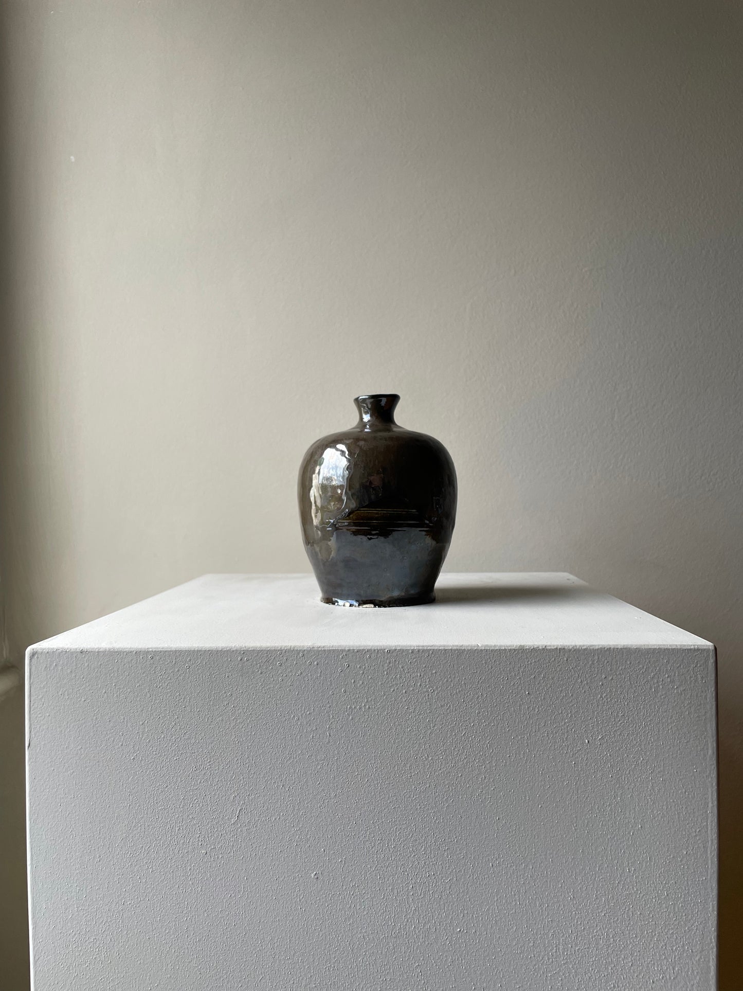 Amber Moly Jug