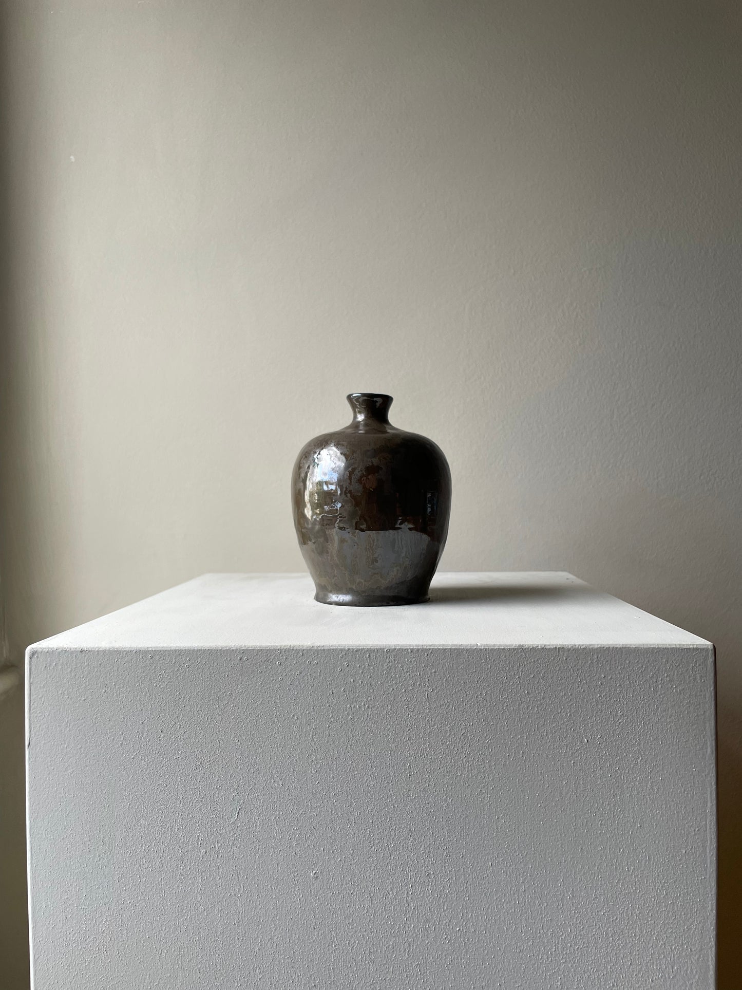 Amber Moly Jug