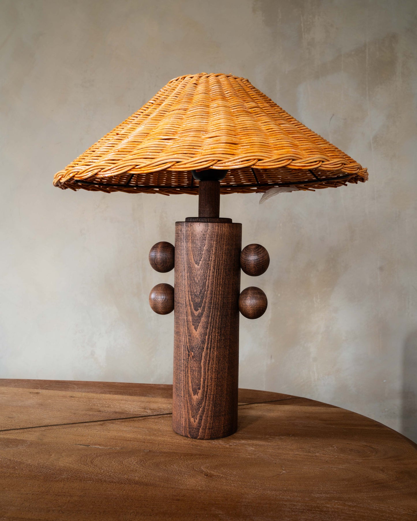 Spheres Oak Lamp