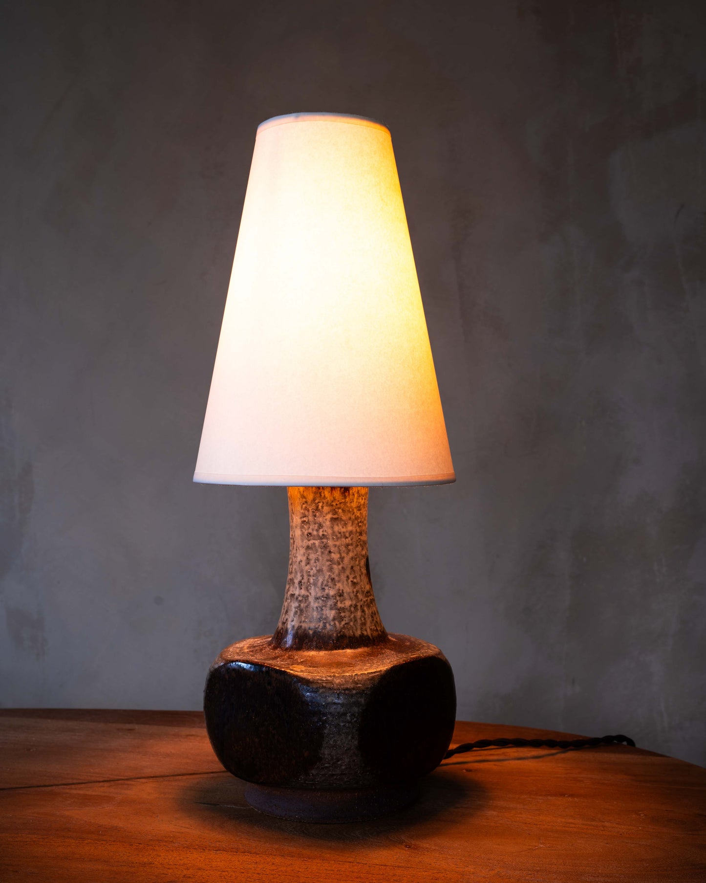 Axella Ceramic Lamp